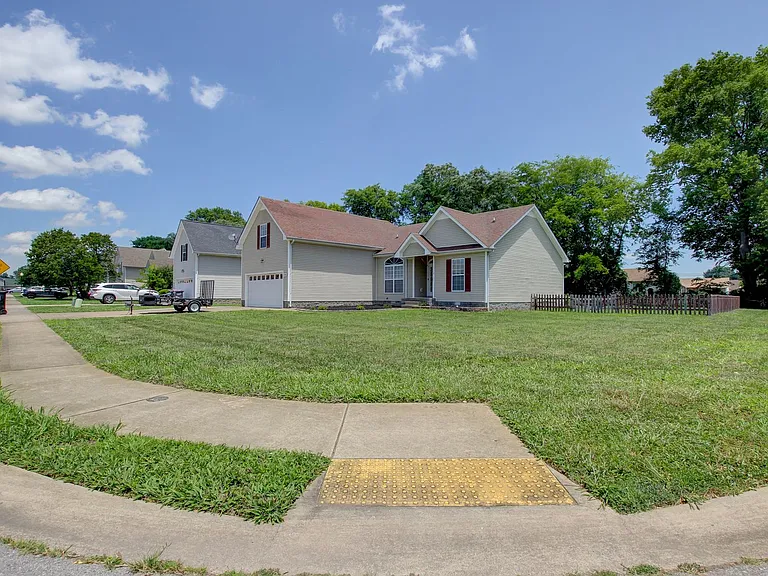 3729 Kendra Ct N — Photo 12