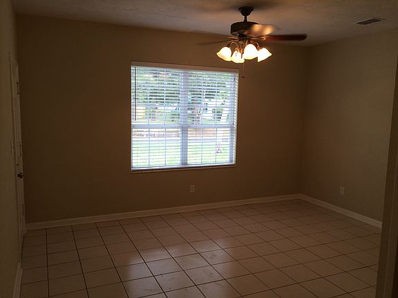 4th image of 6146 Mercer Cir W