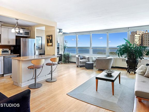 4th image of 4800 S Chicago Beach Dr APT 1810S