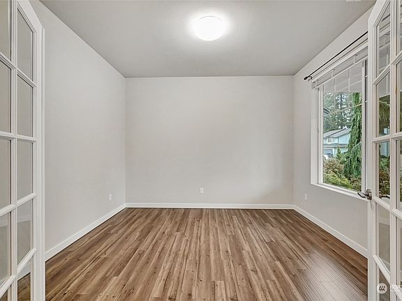 5th image of 11616 47th Avenue NE