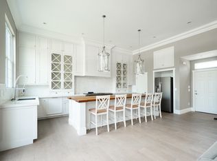 431 E 10th St, Bloomington, IN 47408