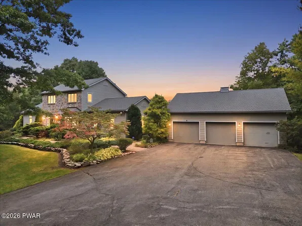 441 Emery Rd, Dingmans Ferry, PA 18328