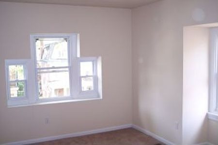 2nd image of 5920 Pulaski Ave