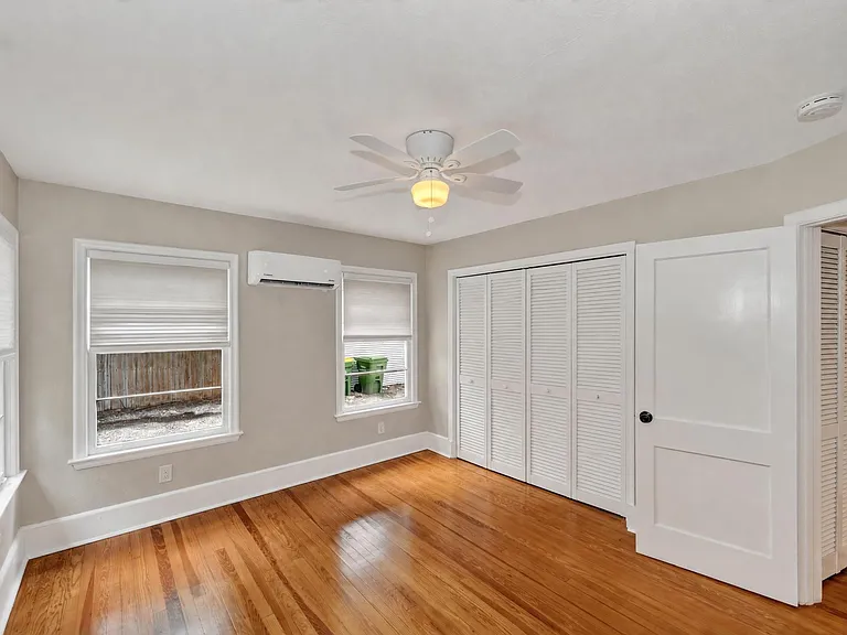 1010 Virginia Dr — Photo 27