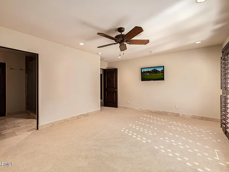 8406 E Calle Buena Vis — Photo 41