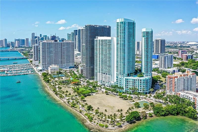 1st image of 1900 N Bayshore Dr APT 1710