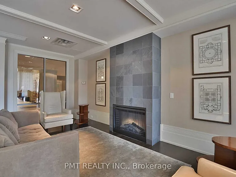 388 Prince Of Wales Dr #305 — Photo 19