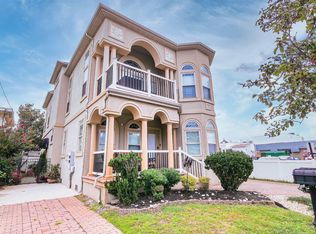 10 S Frontenac Ave, Margate City, NJ 08402