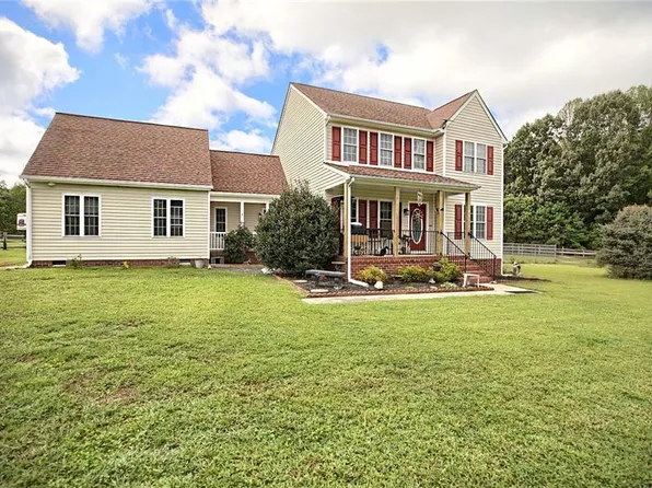 10 Mann Hill Farm Ct, West Point, VA 23181