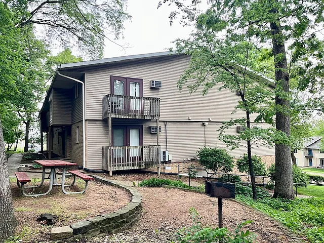 2500 Pheasant Ridge Trl #23 — Photo 12