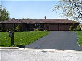 1st image of 356 Pinebrook Ct