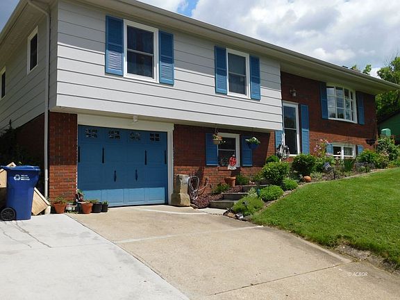 2nd image of 3 Lamar Dr