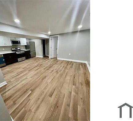 3rd image of 1130 S Sacramento Blvd #G