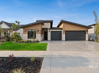 6707 W Piaffe St, Eagle, ID 83616