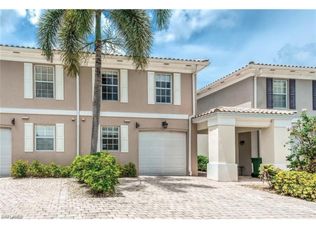 5778 Cove Cir, Naples, FL 34119