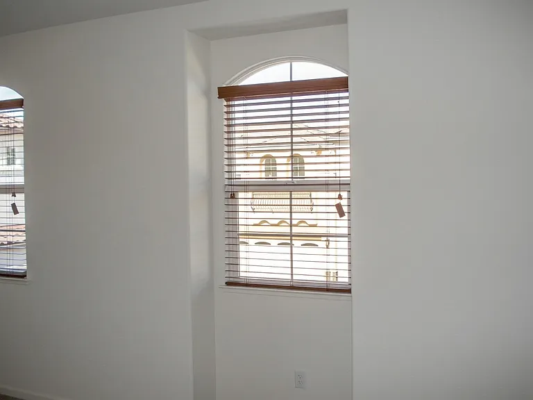 437 Carema Ct — Photo 19