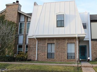 1611 Saxony Ln, Houston, TX 77058