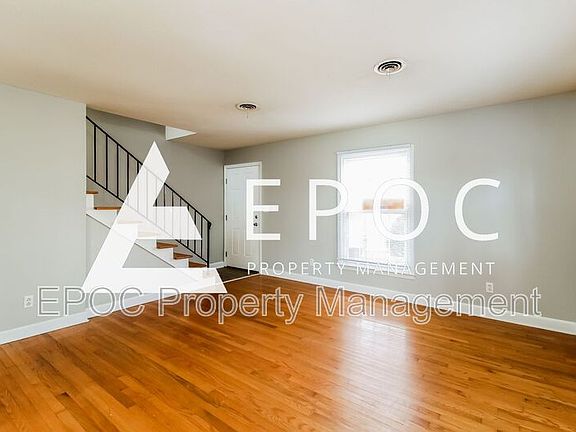 4th image of 1019 Cypress Dr #B