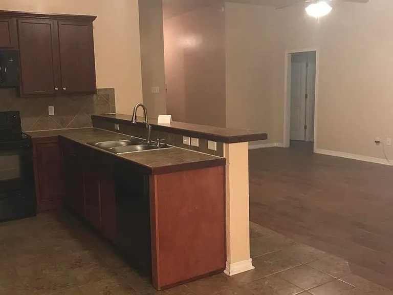 9437 Redwood Lake Blvd — Photo 7