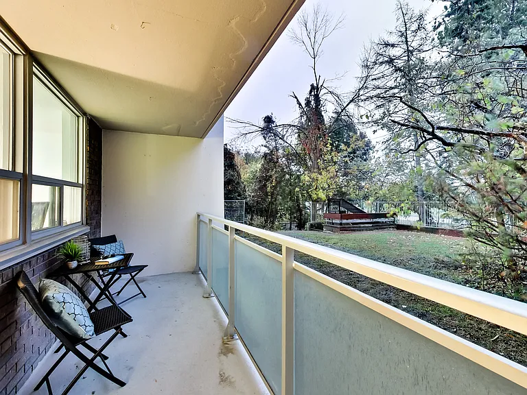625 Roselawn Ave — Photo 56