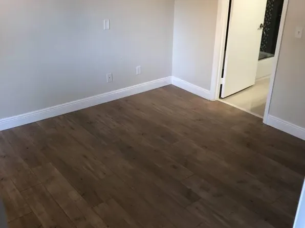 292 SW 83rd Way APT 103, Hollywood, FL 33025