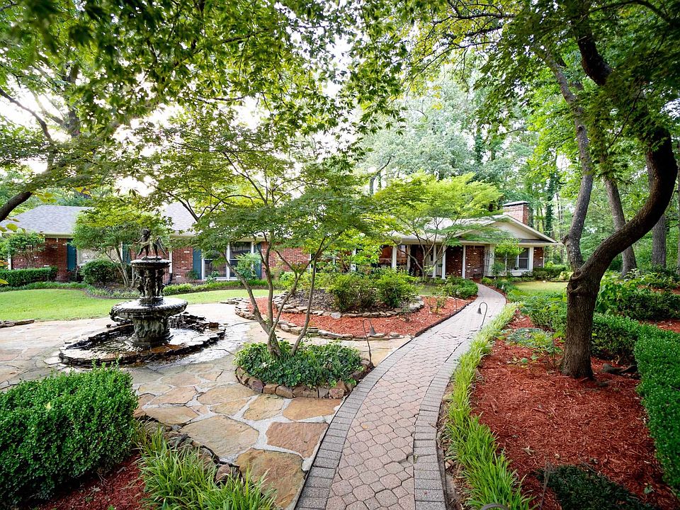 1st image of 34 Northridge Cir