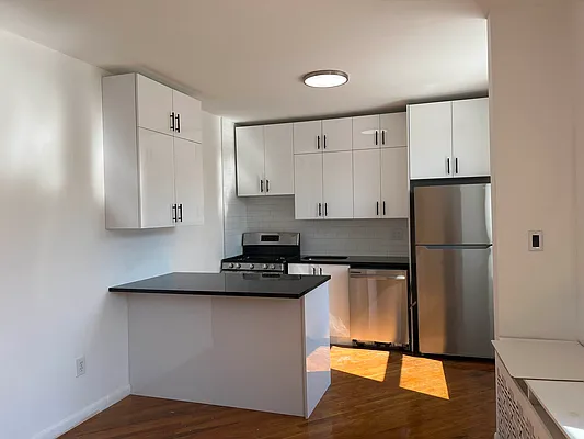 Rented by Brown Harris Stevens | media 20