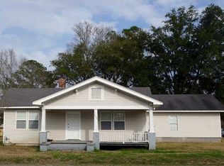 14121 S Wintzell Ave, Bayou La Batre, AL 36509