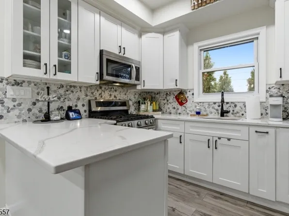 103 Rutherford Pl, North Arlington Boro, NJ 07031