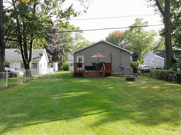 4th image of 308 Hathaway St