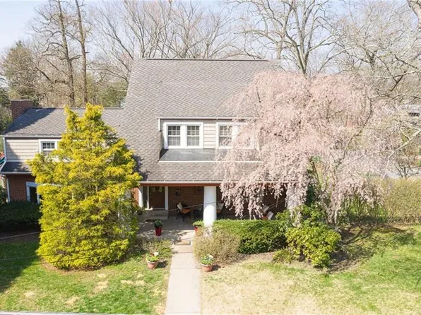 745 10th St, Oakmont, PA 15139