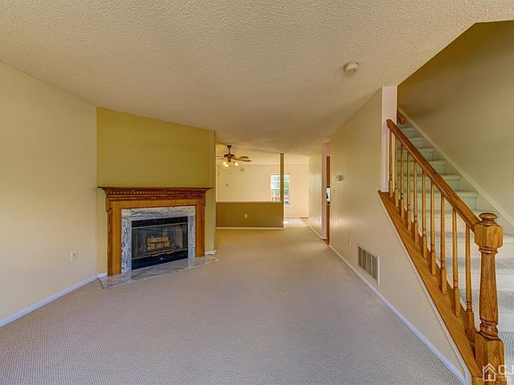 3rd image of 152 Bret Ct