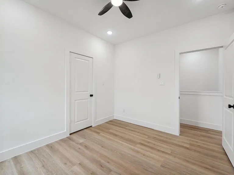 7416 Maxroy St — Photo 25
