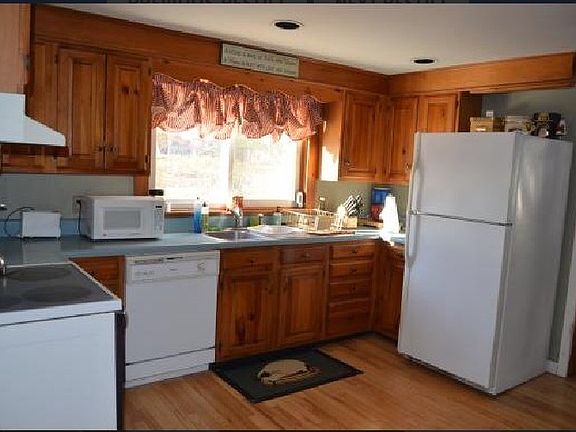 4th image of 41 Nutting Rd