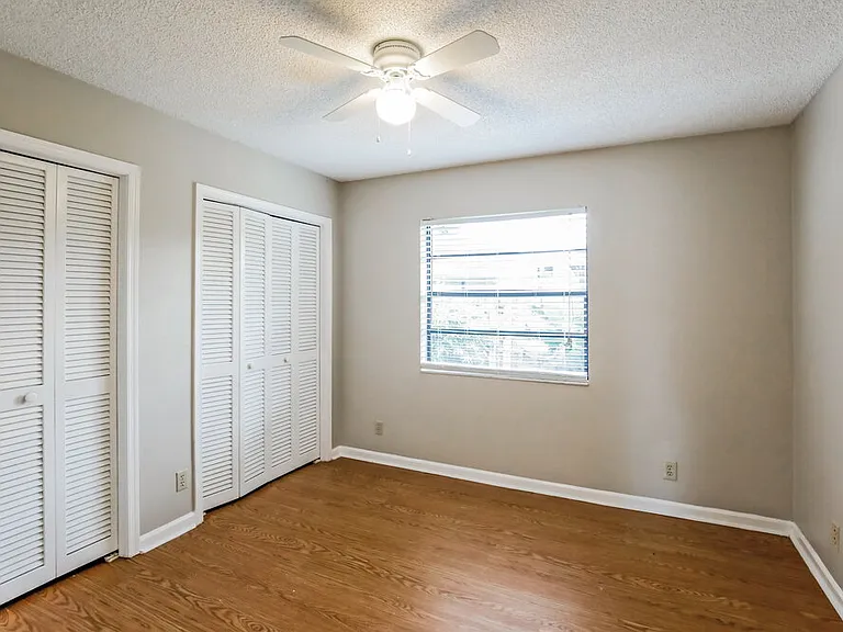 518 Azure Ave — Photo 13