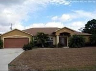 475 SW Dalton Cir, Port Saint Lucie, FL 34953