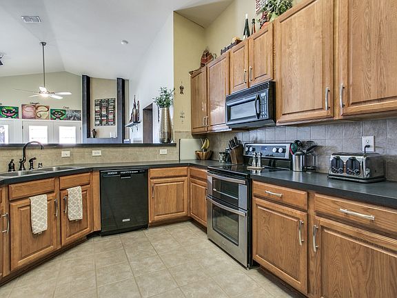 4th image of 1314 Huntsville Dr