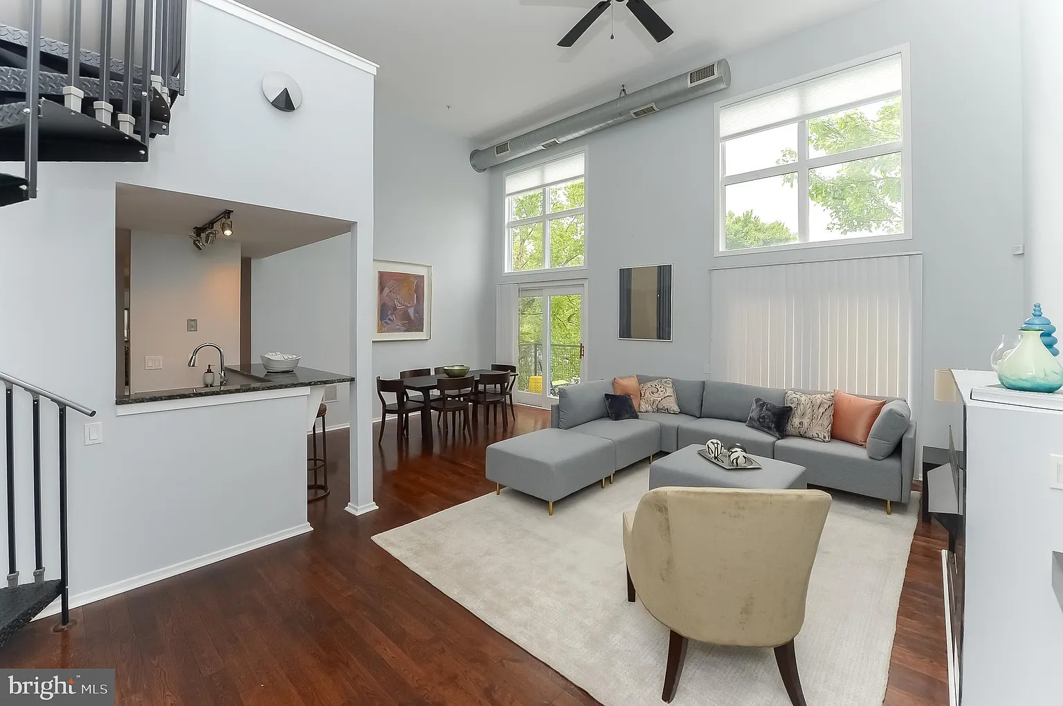 182 Gay St APT 806 photo 1