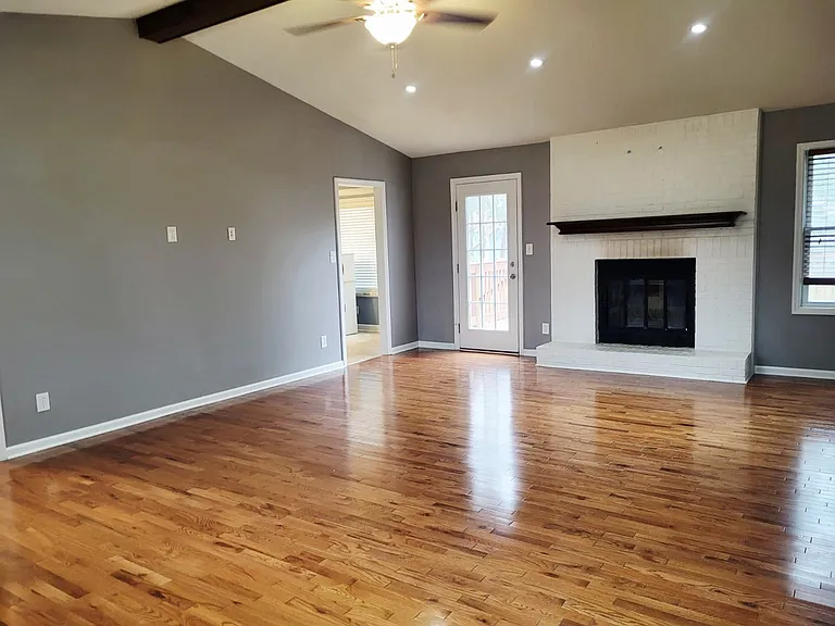 115 Sabel Cir — Photo 5