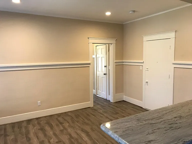 3401 N Mission Rd #8 — Photo 2