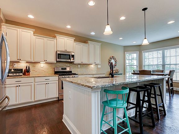 4th image of 1825 Seahawk Ln
