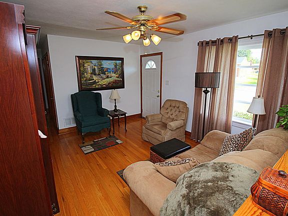 4th image of 1314 Turner St