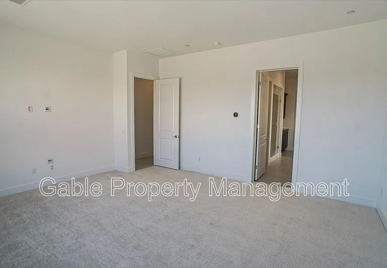 30000 N Camino Los Robles — Photo 13