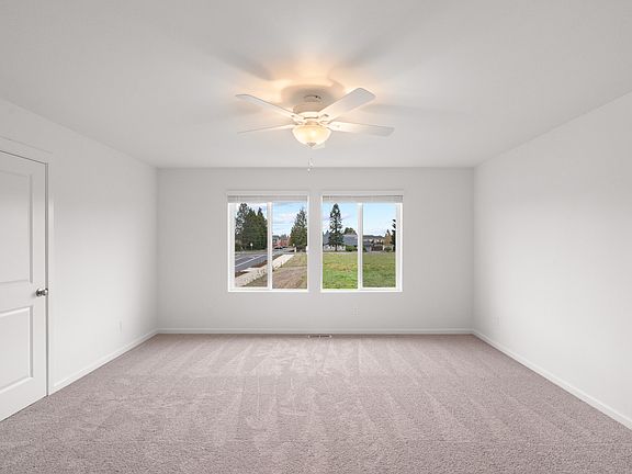 2nd image of 1400 NE 185th Ave