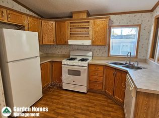 20 Kris Ann Dr, New Hartford, NY 13413
