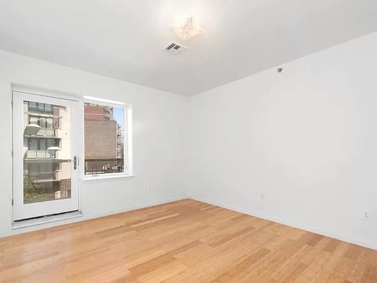 380 Neptune Ave #3 — Photo 5