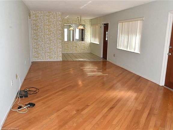 5th image of 2113 Lakeview Dr Unit 9-B