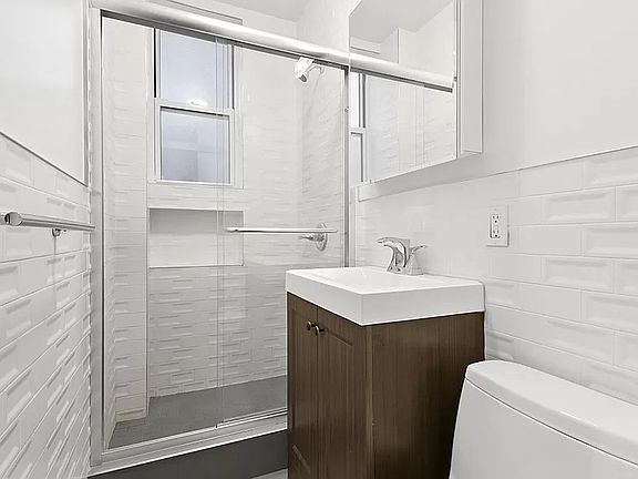 5th image of 1664 3rd Ave APT 3S