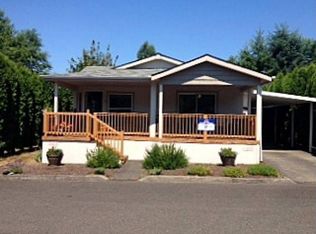 18240 S Treetop Dr, Oregon City, OR 97045