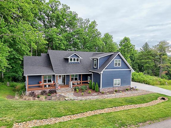 2nd image of 147 Clearview Ln